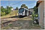 Camini di Ferru di a Corsica/Chemins de fer de la Corse. Zug 8 nach Bastia mit AMG810 trifft in Venaco ein. (23.05.2017)