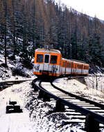 Zug der Baureihe Z600 auf der SNCF-Bahnstrecke Saint-Gervais - Vallorcine, Ort leider unbekannt.
Datum: 01.01.1988