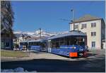 Auf dem Bahnhofsplatz von Saint Germain-Les-Bains-le-Fayet wartet  Marie  mit ihrem Steuerwagen auf die baldige Bergfahrt. 

14. Februar 2023