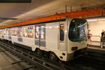 Hier kann man die Besonderheit der Metro von Marseille sehen. Diese fährt auf Gummireifen. So etwas habe ich noch nicht gesehen und musste sofort ein Foto davon machen. Aufgenommen am 28.5.16