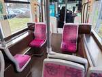 Tram Besançon__Nicht die bequemsten Sitze im CAF Urbos 3.__03-2025