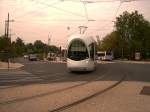 Futuristische Straenbahn, Lyon Sept.2005