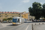 Alstom Citadis, Nizza 027    Citadis 027 am 16.Juli.2015 im zweiten oberleitungsfreien Abschnitt im Streckennetz von Nizza.