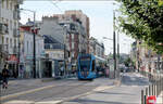 Tramway Reims; stop by stop -     Haltestelle Saint-Thomas in der Avenue de Laon mit Citadis 106.