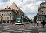 Pont de Saverne -     Diese Bauart der Citadis-Tram gibt es nur in Straßburg.