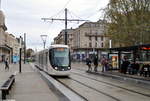 Citadis 022 ist hier am Hôtel de Ville in Le Havre unterwegs zur Endstelle La Plage am Ärmelkanal.