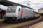Akiem (Frankreich) 186 373 (Deutschland) steht mit ein RegioJet (Tschechische Republik) in Bratislava hl.st. (Slowakei) am 27 August 2021.