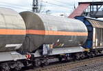 Französischer Druckgaskesselwagen vom Einsteller ERMEWA SA mit der Nr. 33 RIV 87 F-ERSA 7813 501-6 Zags für das Ladegut Ethylenoxid siehe UN-Nr.: 263/1040 in einem gemischten Güterzug  am 29.03.23 Durchfahrt Bahnhof Saarmund.