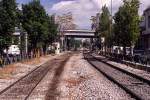 Streckengleise Pireas - Athen, kurz vor den athener Bahnhfen, September 2004. Inzwischen sollte die Meterspur auer Betrieb sein.
Ist zwar nicht Nafplion, aber der Weg dahin. Eine Kategorie  Athen  gibt es noch nicht