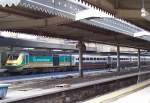 Fernzug London - Edinburgh mit Triebkopf 43 055 der Midland Mainline am 22.04.2005 in Sheffield. Der Bahnhof Sheffield wird zur Zeit etwa zur Hlfte umgebaut, nicht gerade die besten Voraussetzungen zum Fotografieren. 