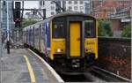 150 222 Northern nach Stockport in Manchester Picadilly.