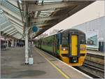 Der Central-Trains 158 794 wartet in Weymouth auf die Abfahrt nach Bristol Temple Meads.