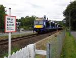 170 433 am 02.09.2014 auf der Highland Main Line (Perth-Inverness) von Perth kommend kurz vor dem Halt in Pitlochry.