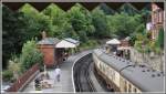 Blick von der Passarelle auf die Platforms one and two in Llangollen.