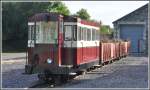 Dieser vermutlich selbstgebaute Steuerwagen steht ebenfalls in Dinas. (04.09.2012)