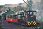 Der allererste Zug zum Snowdon verlsst Llanberis mit der Hunslet Diesellok Nr 9. (06.09.2012)