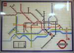 Einer von insgesamt fnf Netzplnen der Londoner U-Bahn, die aus Lego-Steinen hergestellt wurden und auf verschiedene Stationen verteilt sind.