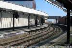 Folkestone Harbour Station, sieht ziemlich runtergekommen aus, seit die Fhrverbindung bere den Canal stillgelegt ist, wird der Bahnhof nur noch von Sonderzgen angefahren.
April 2008