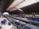 Paddington Station im Sommer.