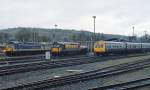 Im April 1992 warten Class 47 201 und eine wetere Class 47 sowie Class 33 103 und ein dreiteiliger DMU in Exeter St.