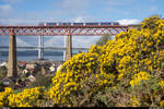 Ein unbeklebter ScotRail Class 170 am 27. April 2019 als Fife Circle Service von Glenrothes with Thornton nach Edinburgh Waverley auf der Forth Bridge in North Queensferry.