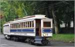 Motorwagen Nr 7 und Anhnger Nr 48 Baujahr 2010 !! machen auf der Fahrt nach Ramsey einen Zwischenstopp in Laxey. (10.08.2011)