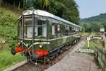 Triebwagen M79900, ein British Rail Derby Lightweight, verlässt den Bahnhof Norchad High Level der Dean Forest Railway Richtung Parkend, 14.9.2016