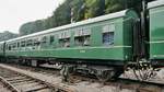 M59387, Mittelwagen  TSL  (Trailer Second with lavatory) zum Dieseltriebzug BR Class 108, der Dean Forest Railway in der Norchard Low Level Station, 14.9.2016 