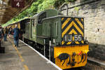 Teddy Bear D9531 'Ernest' steht mit einem Zug Richtung Ramsbottom in Bury bereit. Am Zugschluss h�ngt 25279. (02.07.2026)

*Anmerkung: leider gibt es bisher noch keine Kategorie f�r die Claas 14, weshalb ich dieses Bild leider nur der Kategorie der ...