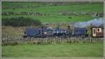 Dampfzug Porthmadog - Caernarfon mit der SAR NGG class 16 Garratt Nr 87 zwischen Rhyd Ddu und Wauwnfar.
