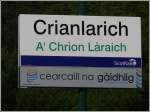 Obwohl der Zugsverkehr zwischen Oben und Glasgow fast bis zur Bedeutungslosigkeit ausgednnt wurde, wird die Zweisprachigkeit auf den Stationsschildern hervorgehoben.