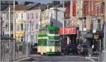 Die schne Nummer 717 erreicht den North Pier in Blackpool.