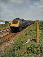 Ein HST aus London erreicht in Krze sein Ziel Penzance. Der erste Blick tuscht jedoch, die Strecke ist hier einspurig und die beiden Gleise links im Bild fhren vom Bahnhof Penzance zu den Wartungs- und Depot Anlagen. 
20. April 2008