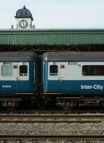 The good, old British Rail!   Cardiff am 21.04.2010    Nachtrag vom 21.2.18: Zwar weckt das Bild den Eindruck der guten alten BR; doch der Schein trügt: es handelt sich um Mark 2 Wagen welche