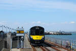 484003 hat vor 2 Minuten Ryde Pier Head verlassen und f�hrt nun in den Haltepunkt Ryde Esplanade ein.