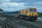 IERLAND sep 2003 Limerick junction LOC 211 met container trein nog in de oranje kleur zonder geel front