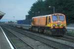 IERLAND sep 2003 LIMERICK JUNCTION LOC 203 oranje met contener trein