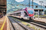 Ein ETR 170 wartet im Bahnhof Bolzano/Bozen, auf die Abfahrt als R 10971 nach Verona Porta Nuova.