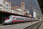 ETR 600 712-4 im Bahnhof von Bozen, der am 05.03.2020 zwanzig Minuten nach der Aufnahme seine Fahrt als AV 8529 nach Roma Termini beginnen wird.