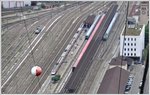 Sicht auf den Bahnhof Bozen/Bolzano aus der Rittner Seilbahn.