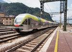 Nachschuss vom ETR 170 XXX als R 20915 (Bolzano/Bozen - Ala), bei der Ausfahrt aus dem Bahnhof Bolzano/Bozen.
Aufgenommen am 8.7.2016.