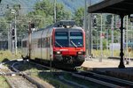 Der Domino 05, der am 16.7.2016 im Bhf Domodossola auf den Namen Val D'Ossola getauft wurde, bei der Einfahrt in Domodossola.