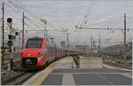 Der FS Trenitalia ETR 700 007 verlässt als Frecciargento FR 9723 nach Venezia SL den Bahnhof von Milano Centrale.