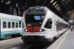 Hier 524 015-5 als RE2020 von Milano Centrale nach Bellinzona, dieser Triebzug stand am 21.7.2011 in Milano Centrale.