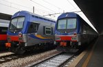 Rechts im Bild wartet am 1.10.2016 der R2231 nach Bologna Centrale in Venezia Santa Lucia.