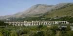 Der 25-Bogen-Viadukt an der stillgelegten Stichstrecke von Formia nach Gaeta könnte auch als römiosches Relikt durchgehen.