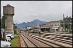 Blick auf den Bahnhof Belluno, dessen alter Wasserturm noch auf der dem Hauptgebäude abgewandten Seite empor ragt.