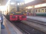 Diesellok 245 der FS im Bahnhof Lecce bringt den Nachtzug nach Zrich Hb am 28.08.04