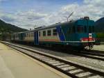 ALn 668 1237 und ALn 668 1222 als R 5957 (Calalzo-Pieve di Cadore-Cortina - Belluno) am 25.5.2015 bei der Abfahrt in Calalzo-Pieve di Caldore-Cortina.