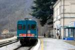 ALn 668 1940 beim Halt in der Station Querro - Vas Dal auf der Strecke Belluno - Padova; 04.02.2012